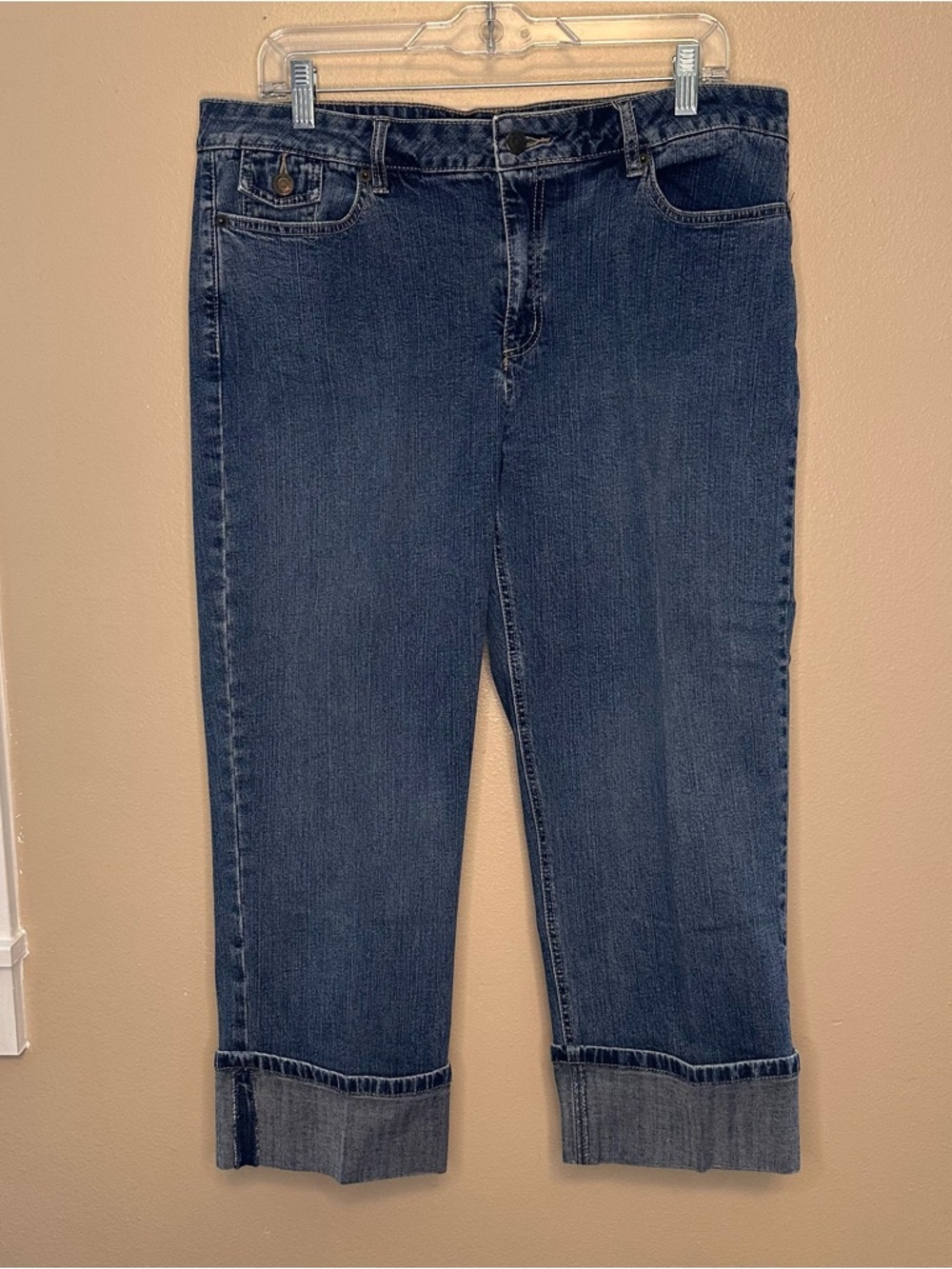 liz & co. Medium Blue Cropped Ankle Jeans